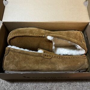 Koolaburra Men's Brown Suede Slip-Ons